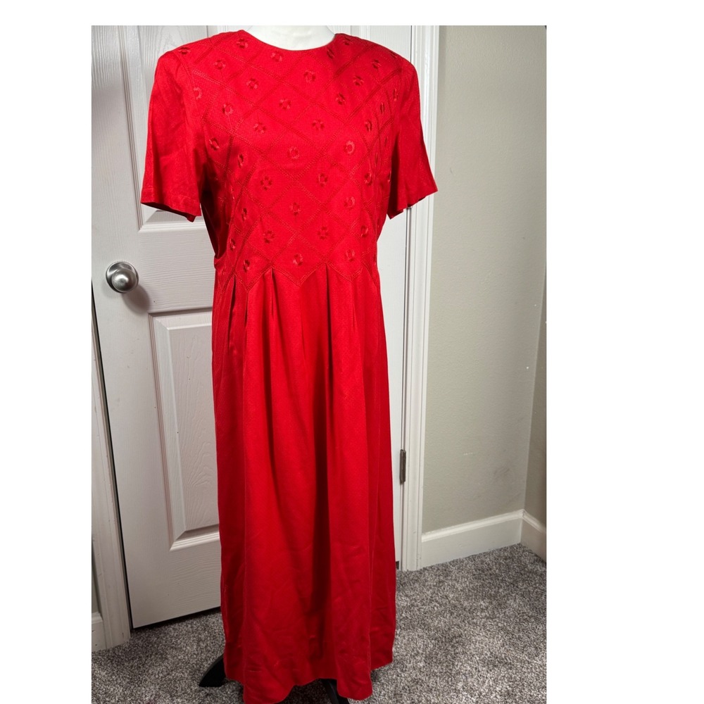 Karin Stevens Women's Size 14 Red 100% Rayon Midi Length Dress‎